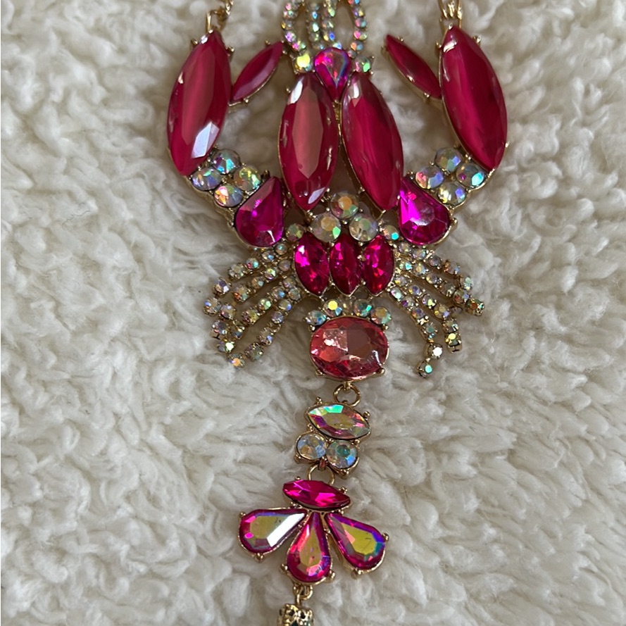 Besty Johnson Ladies Necklace